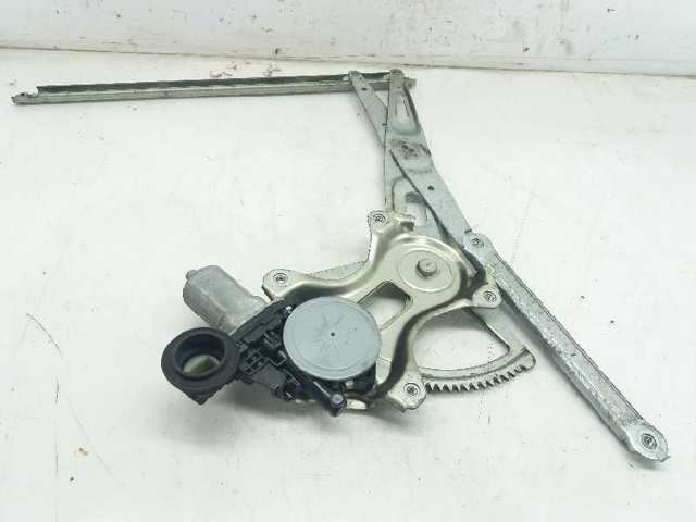 6980152070 TOYOTA Mecanismo de elevalunas de la puerta delantera derecha  disponible Vigo
