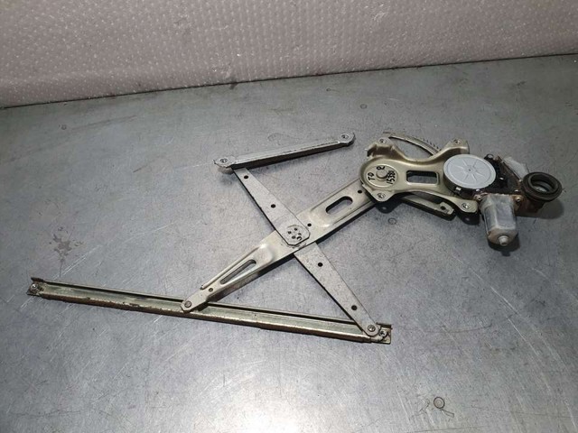 Comprar Mecanismo de elevalunas de la puerta delantera derecha Toyota Prius  NHW20 a bajo precio
