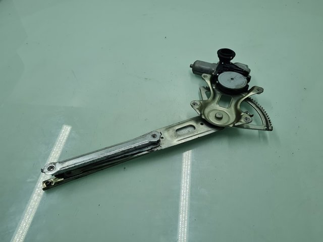 6980252070 TOYOTA Mecanismo de elevalunas de la puerta delantera izquierda  disponible Vigo