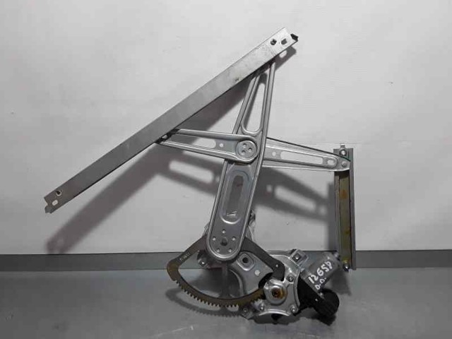 Elevalunas eléctrico Toyota Yaris (P13)