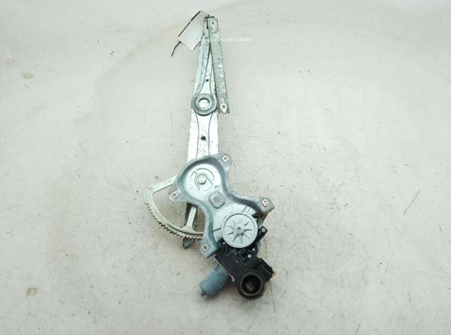 69810F4010 TOYOTA Mecanismo de elevalunas delantero derecha  en stock Córdoba