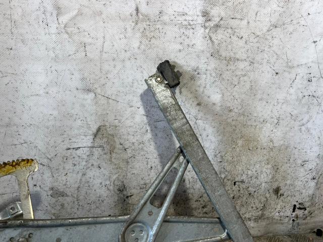 6982005050 Mecanismo de elevalunas de la puerta delantera izquierda  disponible Málaga