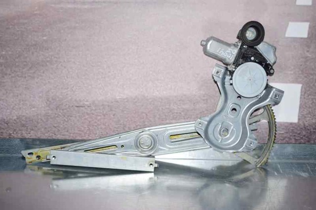 Mecanismo levanta, puerta delantera izquierda 698200D310 TOYOTA