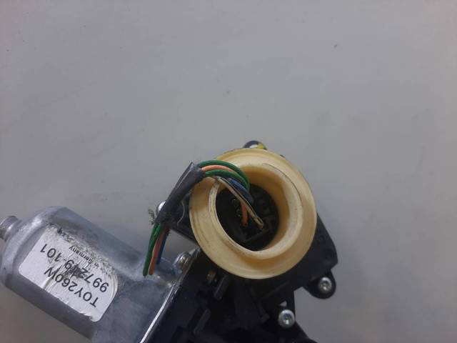 698200F010 Mecanismo de elevalunas de la puerta delantera izquierda  comprar en Reus