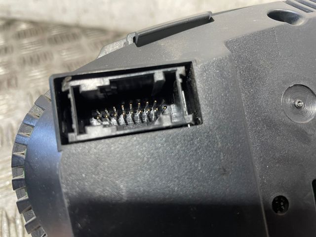 6983153 BMW