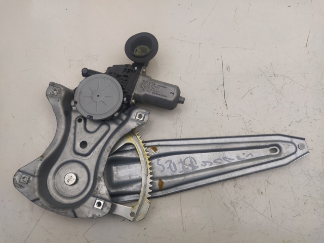 6984002240 Toyota