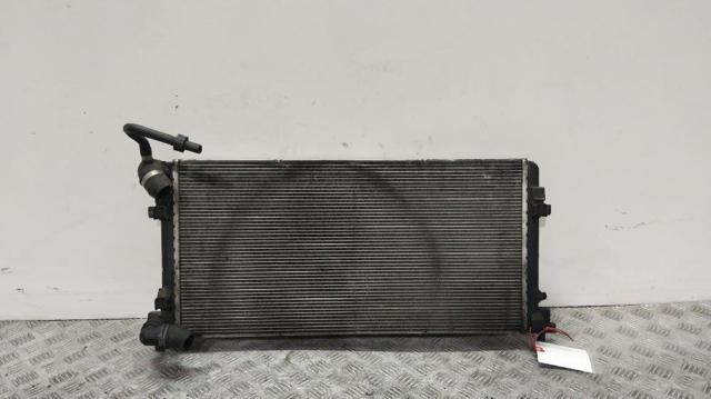 6C0121253A Radiador de refrigeración del motor  comprar en Reus