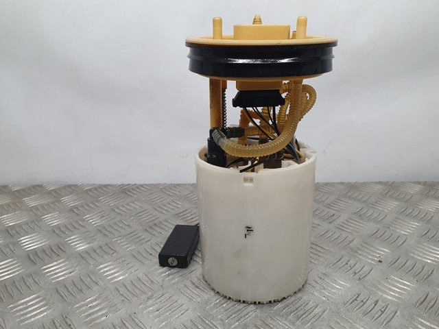 6C0919050B VAG Bomba de gasolina comprar Alcalá