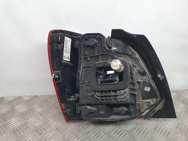 VAG 6C0945096K Piloto trasero derecho  disponible Lugo
