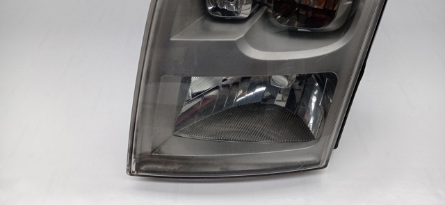 Faros delanteros Transit  plataforma a bordo (2006-2014) original desde 98,74 €