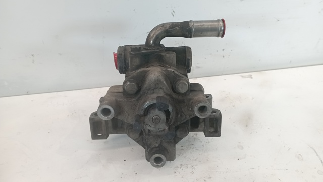 FORD 6C113A674AA Bomba de dirección asistida  comprar en Albacete