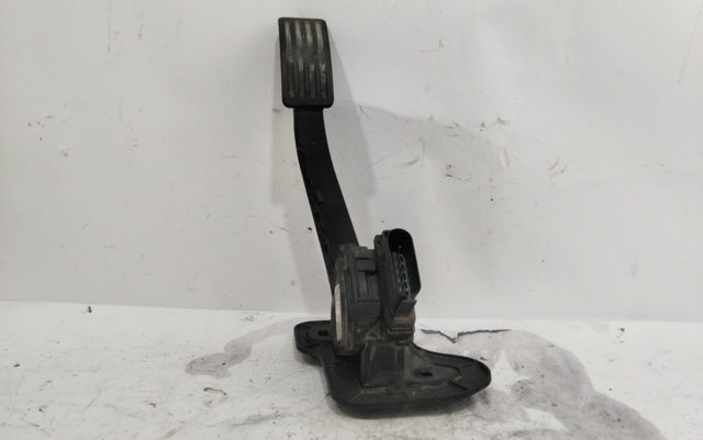 6C119F836CB Pedal del acelerador  en stock Castellón
