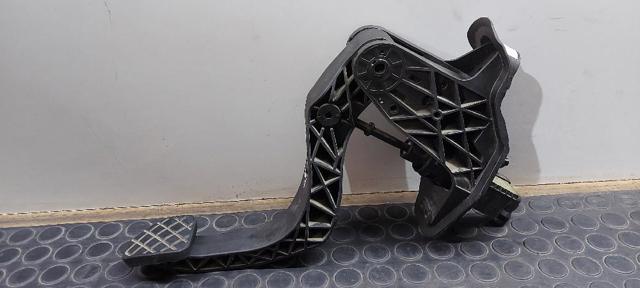 Pedal de embrague Seat Ibiza V hatchback comprar en España