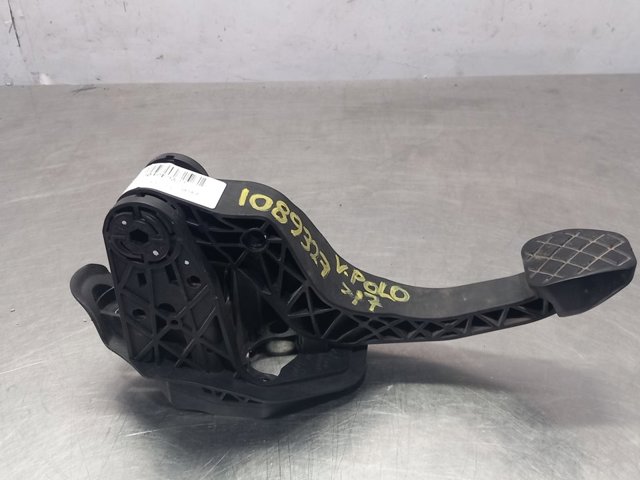 Precio del repuesto Pedal de embrague A1 hatchback