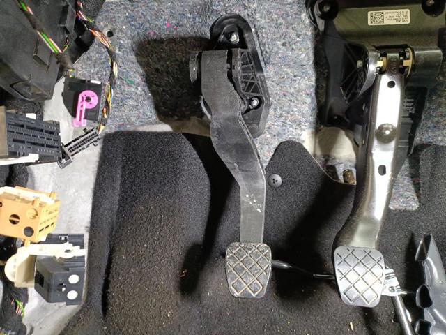 Comprar Pedal de embrague Seat Ibiza IV 6J5, 6P1 a bajo precio