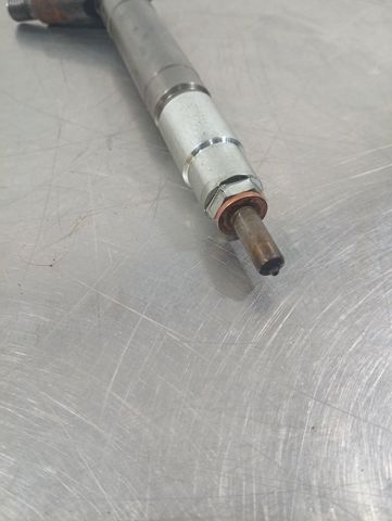 PEUGEOT 6C1Q9K546AC Inyector de combustible  disponible España