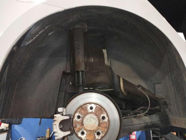 6F0810970N Guardalodo interior derecho, aleta trasera comprar Girona