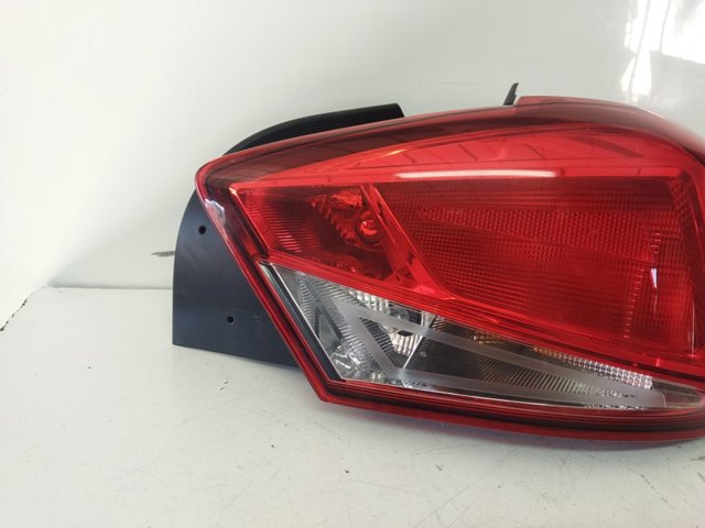 VAG 6F0945096H Piloto trasero derecho comprar Barcelona