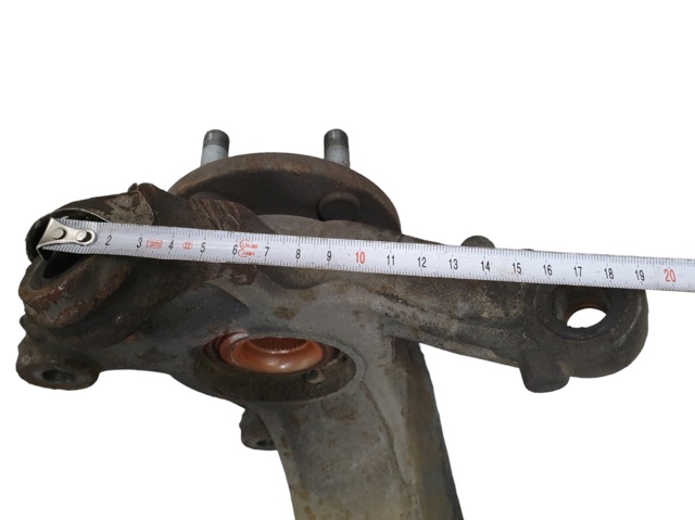 Buje 6G912C300AAB FORD