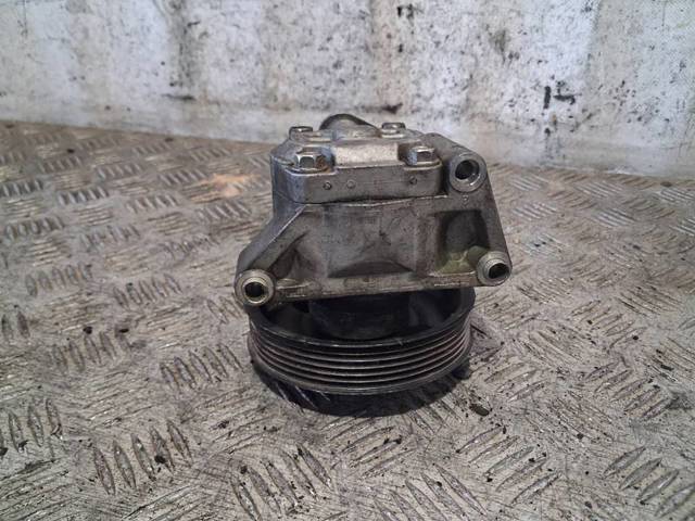 FORD 6G913A696CD Bomba de dirección  en stock Salamanca