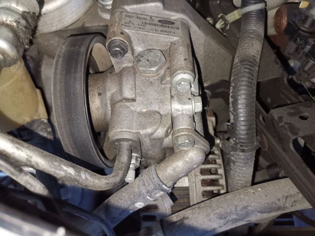 FORD 6G913A696CD Bomba de dirección comprar Barcelona