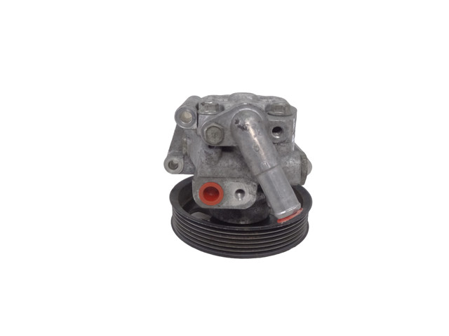 6G913A696CE Bomba de dirección asistida  comprar en Reus