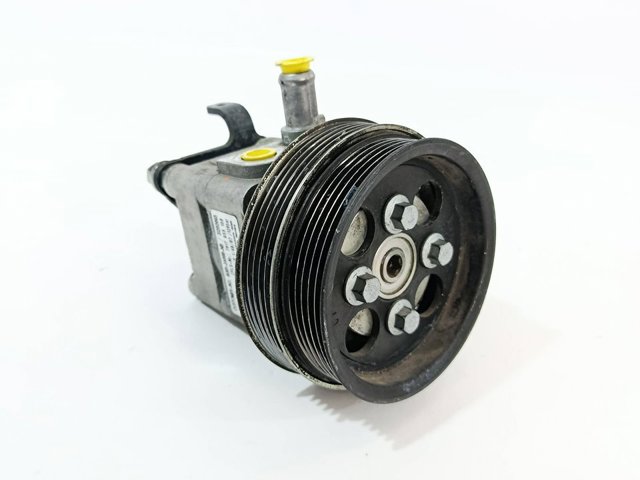 Bomba servodireccion 6G913A696NB VOLVO