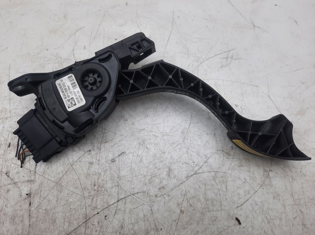 6G929F836RC Ford
