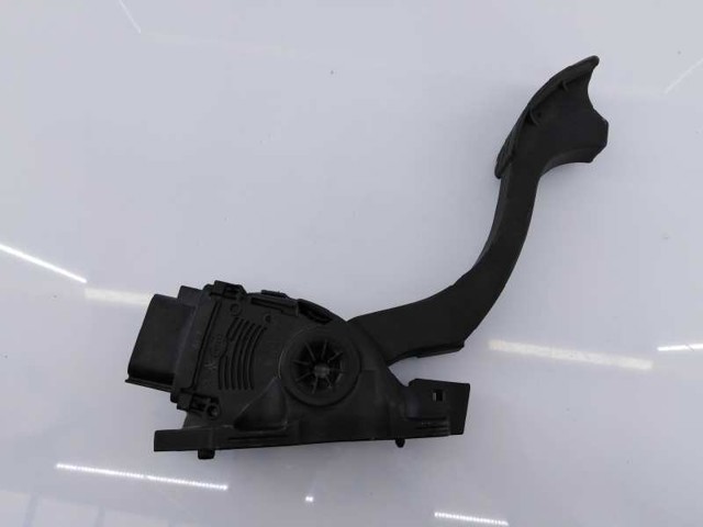 6G929F836RC Pedal del acelerador  en stock Castellón