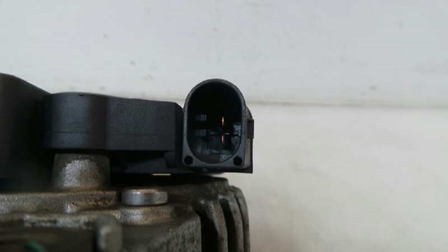 6G9N10300ADB Alternador  comprar en Zaragoza
