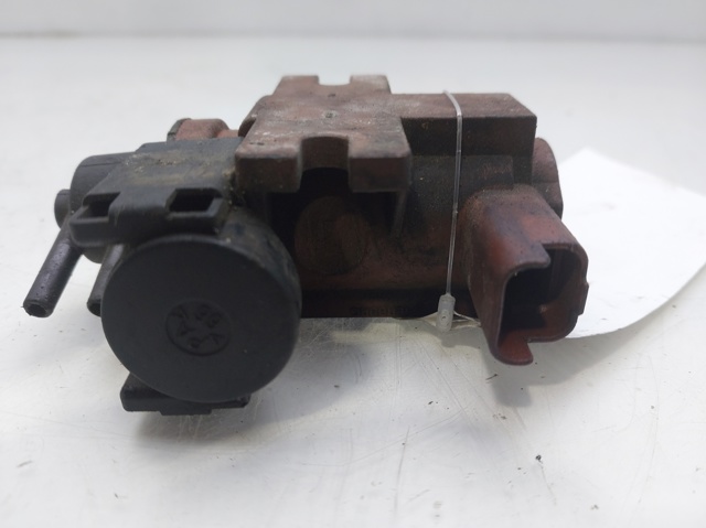 6G9Q9E882CA Válvula solenoide de control de presión de sobrealimentación  disponible Burgos