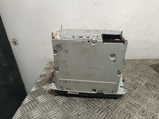 6J0035153B Radio  en stock Granada