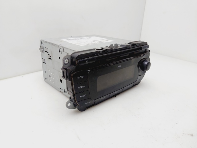 VAG 6J0035153B Radio AM/FM  disponible Valladolid
