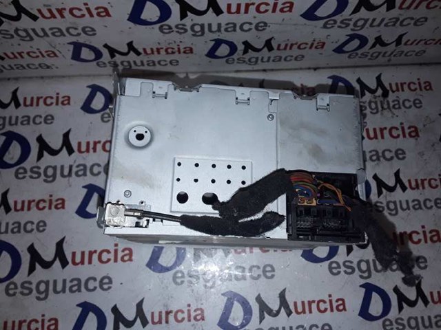 6J0035153B VAG Radio AM/FM  comprar en Oviedo
