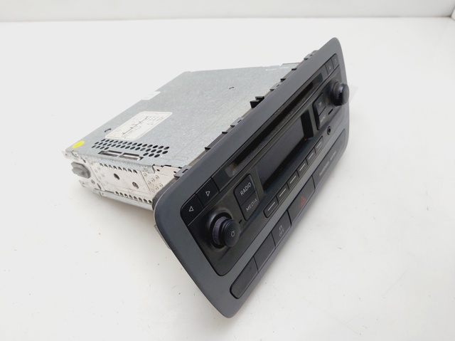 VAG 6J0035156 Radio  en stock Salamanca