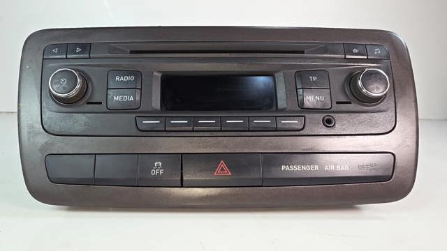 6J0035156 VAG Radio AM/FM  comprar en Jaén