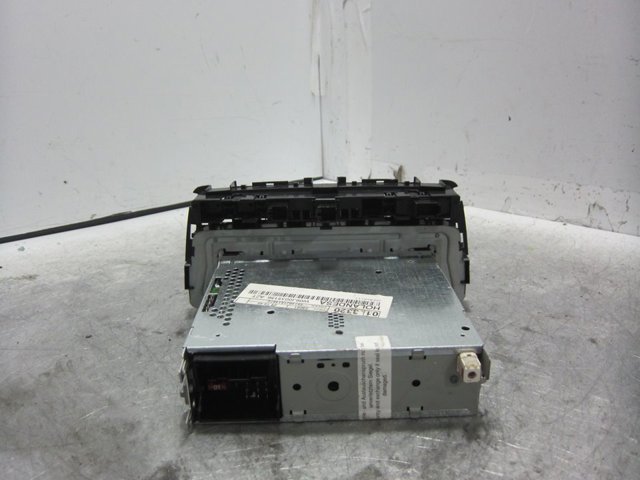 6J0035156 VAG Radio AM/FM  comprar en Jaén