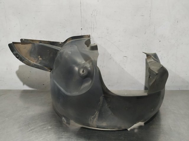 VAG 6J0809957 Guardalodos interior izquierdo, guardafango delantero  en stock Salamanca