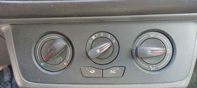 VAG 6J0820045 Unidad de control aire acondicionado  en stock Valencia
