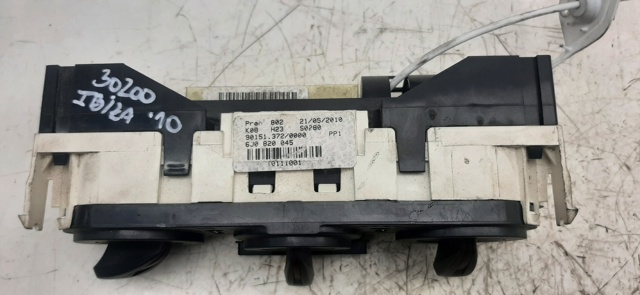 6J0820045 VAG Unidad de control aire acondicionado  en stock Córdoba