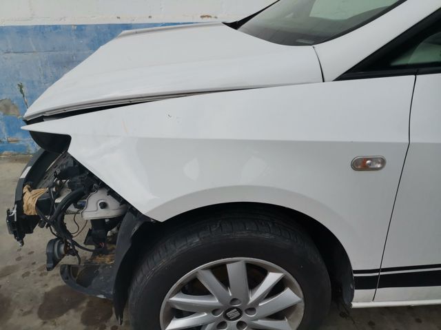 VAG 6J0821021D Aleta delantera izquierda comprar Pamplona