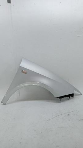 6J0821022A VAG Aleta delantera derecha  comprar en Lleida