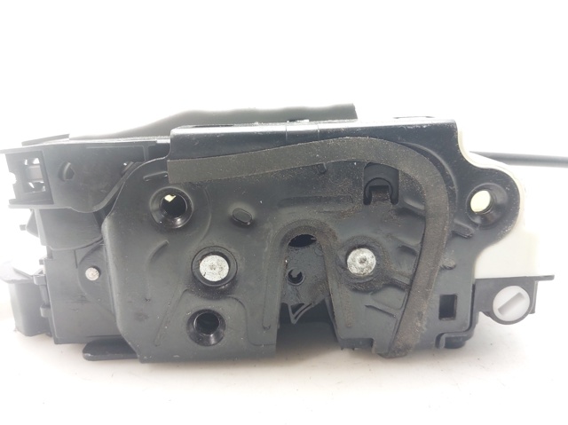 VAG 6J0839015E Cerradura de puerta trasera izquierda  en stock Valencia