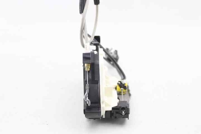 6J0839015J Cerradura de puerta trasera izquierda  en stock Granada