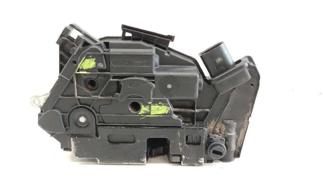 6J0839016A VAG Cerradura de la puerta trasera derecha  disponible Ourense