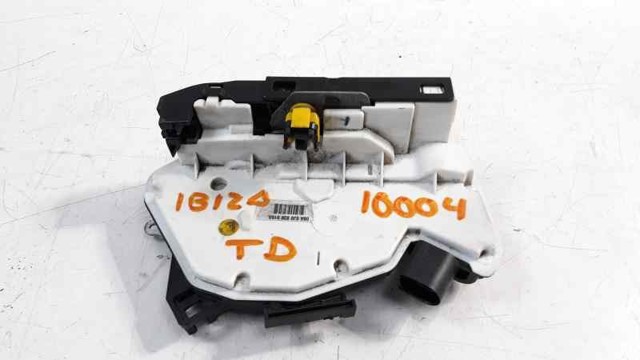 6J0839016A Cerradura de la puerta trasera derecha  en stock Granada