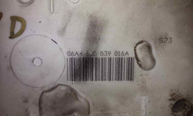 6J0839016A Cerradura de la puerta trasera derecha  disponible Utrera