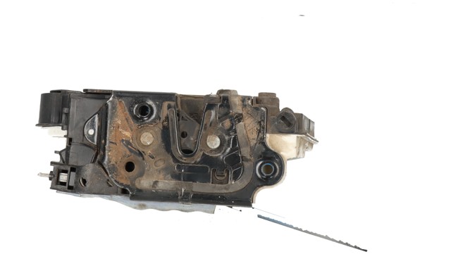 VAG 6J0839016F Cerradura de la puerta trasera derecha  disponible Valladolid