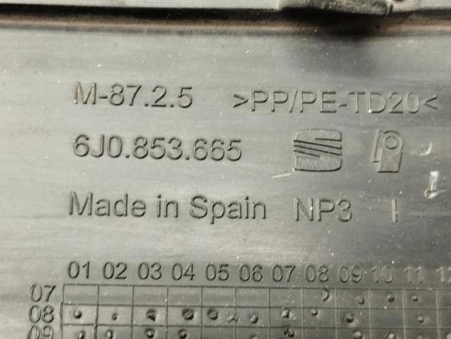 6J0853665 VAG Rejilla del parachoques delantera izquierda  en stock Córdoba