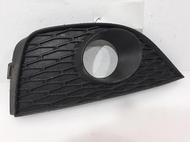 VAG 6J0853666A Tapa de rejilla de faro antiniebla delantero derecho  en stock Terrassa